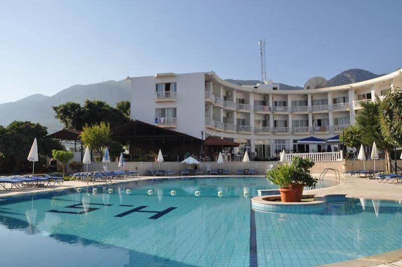 Sempati Hotel Lapithos  Exterior foto